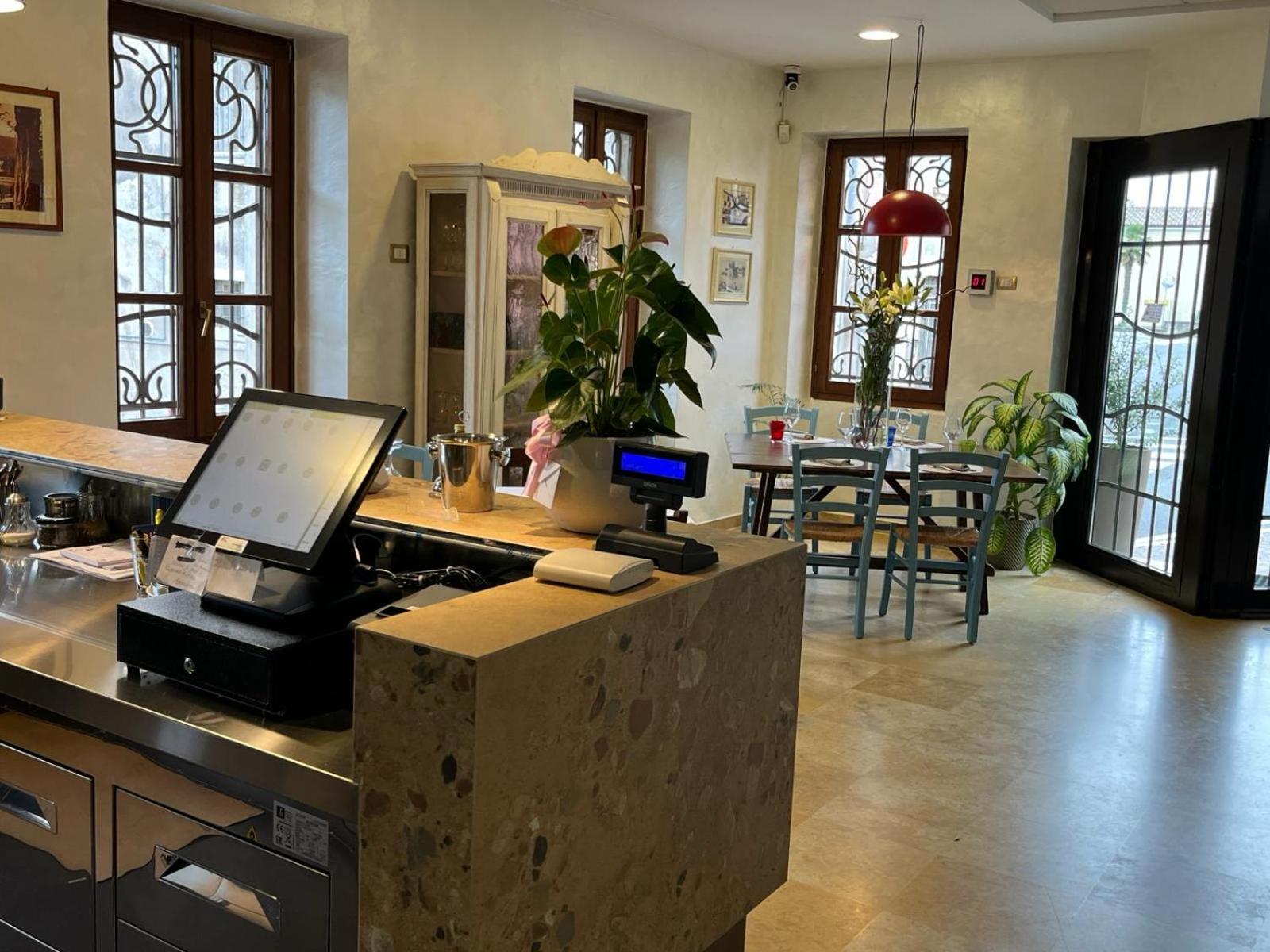 莫斯考尔罗坎达酒店 阿菲 外观 照片